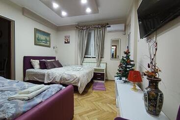 Apartments & Rooms  Mdl Lazić