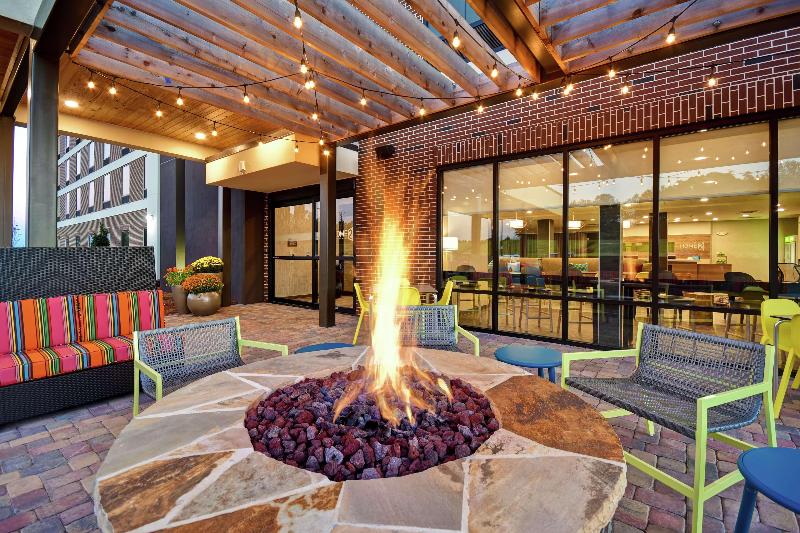 Отель Home2 Suites By Hilton Lagrange