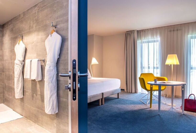 هتل Radisson Blu Bordeaux