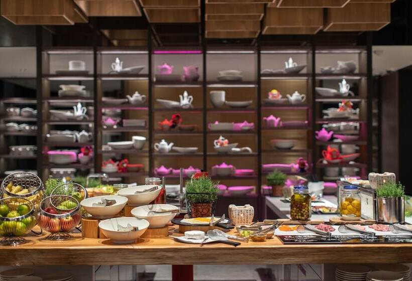 هتل Renaissance Taipei Shihlin