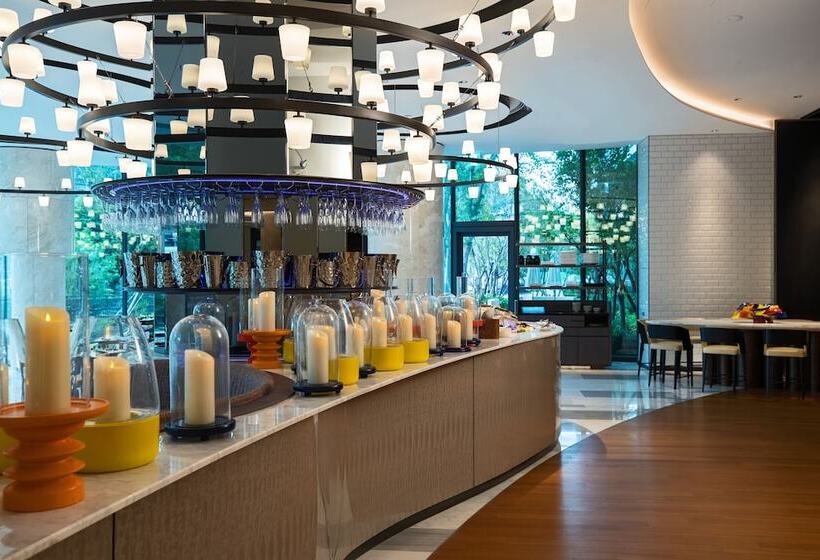 هتل Renaissance Taipei Shihlin