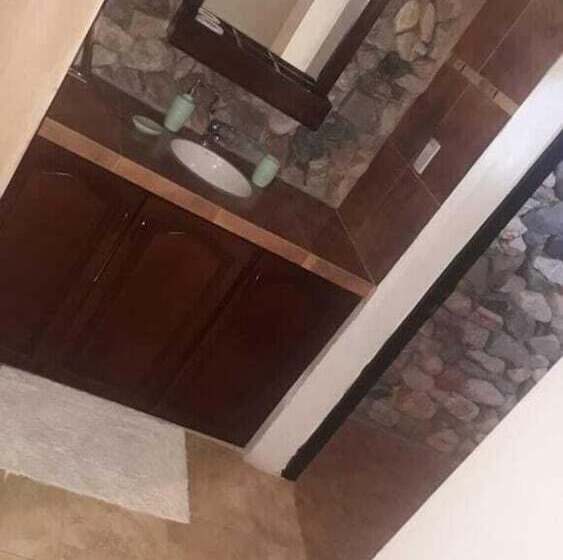 پانسیون Hostal Sisabel