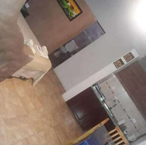 پانسیون Hostal Sisabel