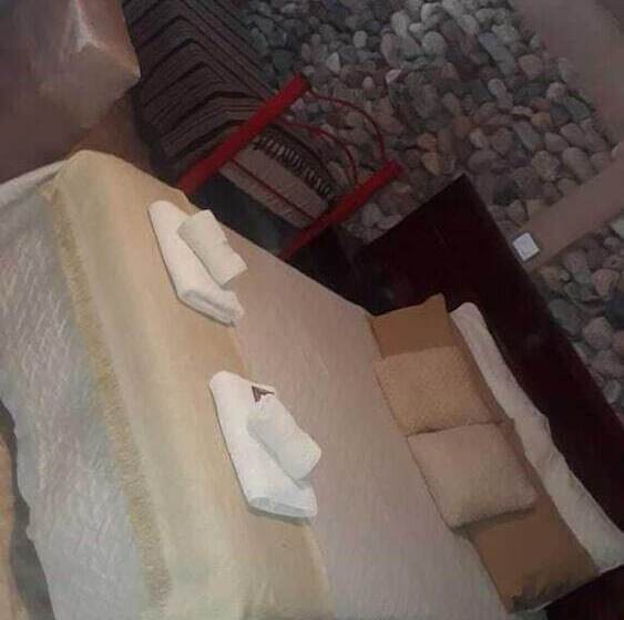 پانسیون Hostal Sisabel