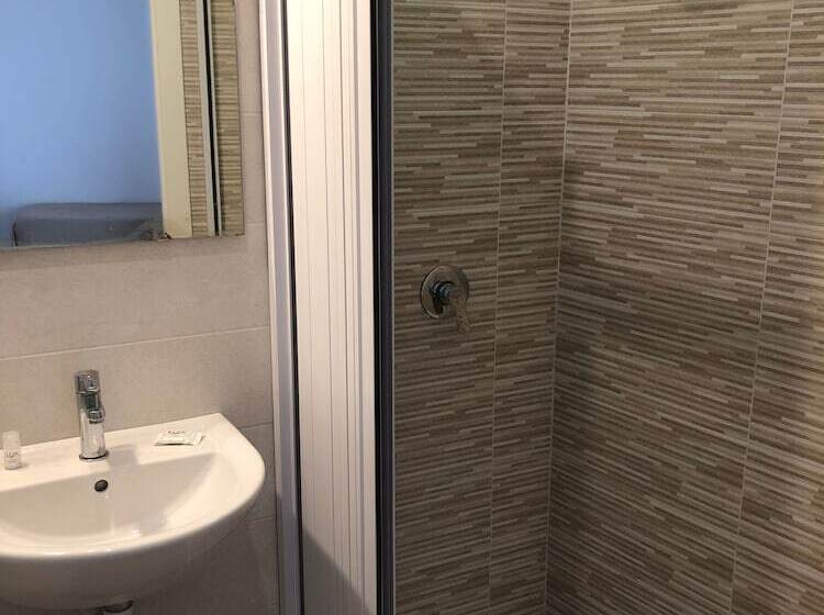 تختخواب و صبحانه Elios Tao