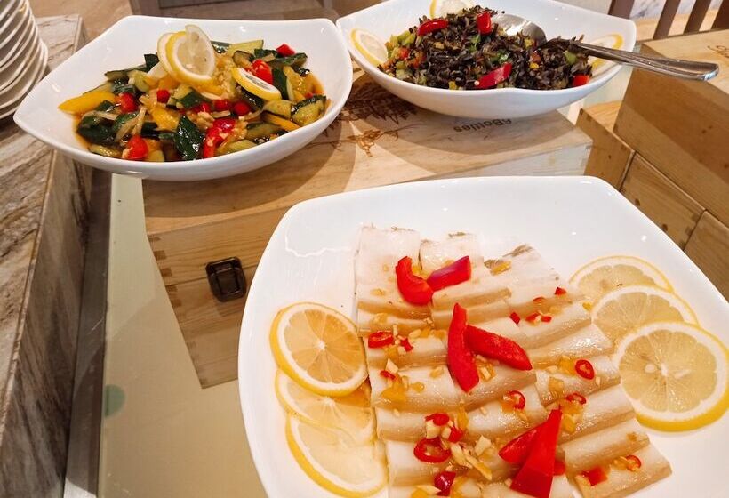 ホテル Holiday Inn Shaoguan Downtown, An Ihg