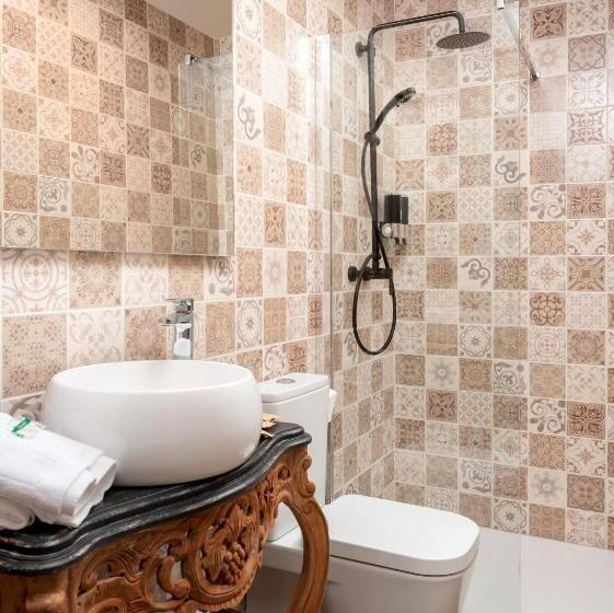 Suite 1907 Aviles
