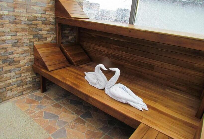 هتل Apartasuite Normandia