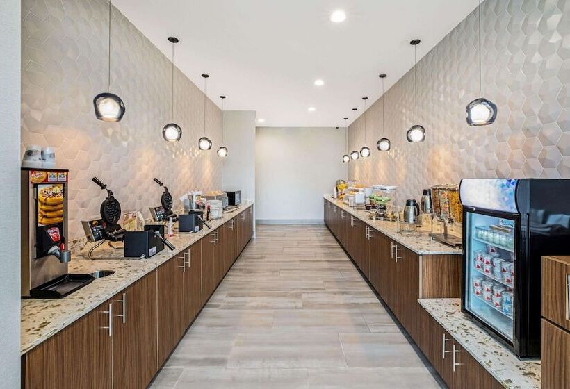 هتل La Quinta By Wyndham Waco Baylor Downtown