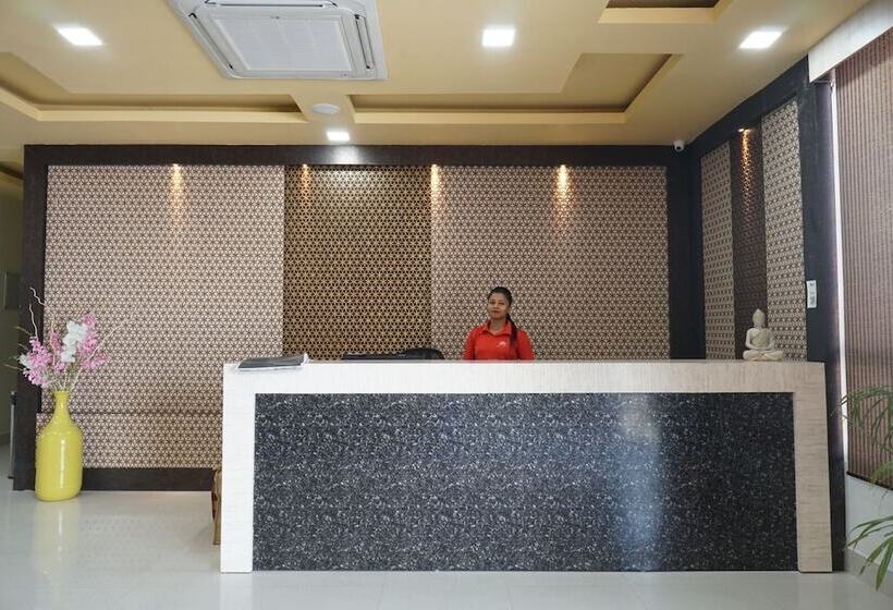 هتل Pemaling Lords Eco Inn Guwahati