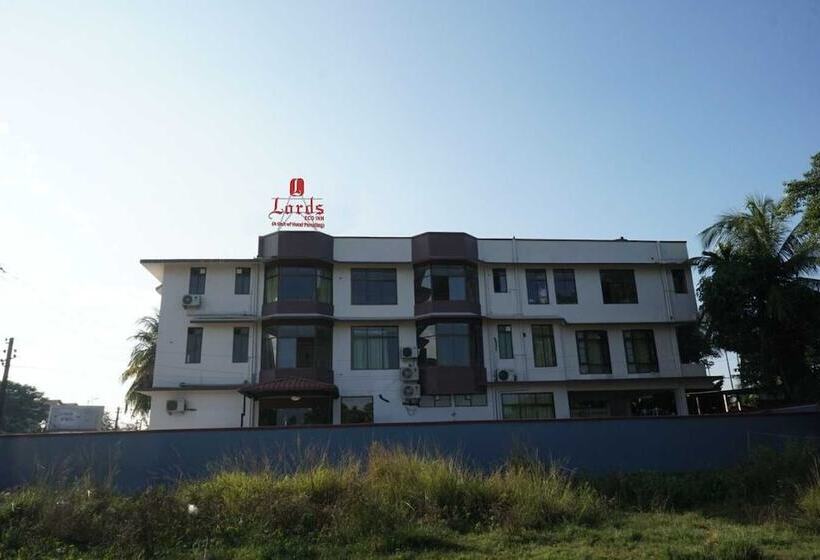 هتل Pemaling Lords Eco Inn Guwahati