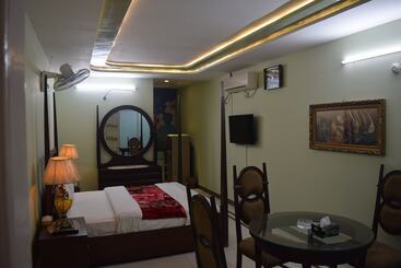 هتل Raywal Executive Suites