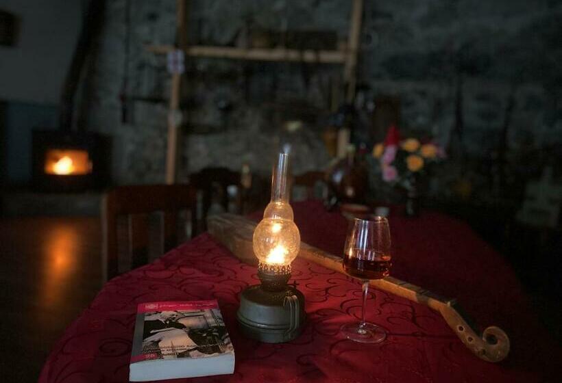 پانسیون Iuri Udesiani S Guesthouse