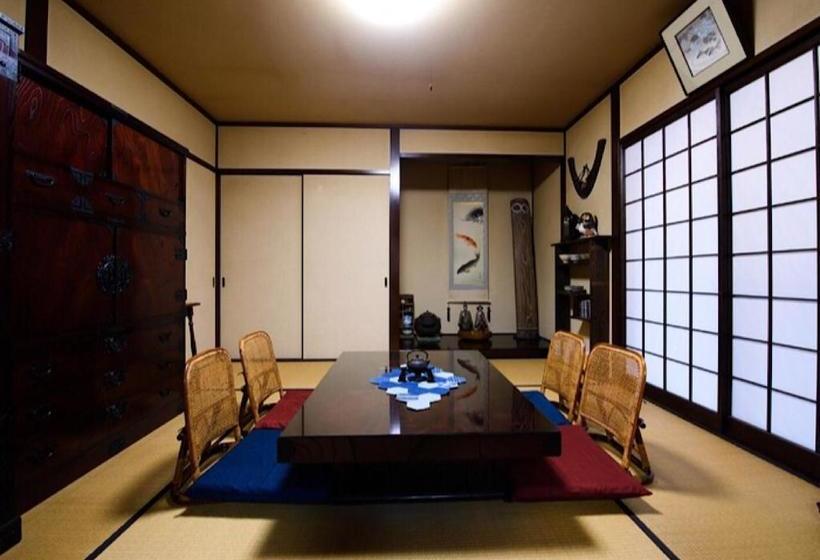 بنسيون Tanuki Japanese Traditional Style House