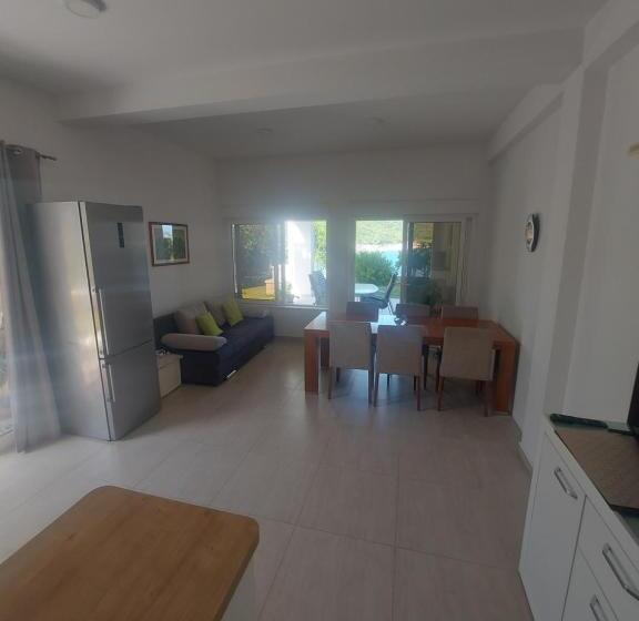 پانسیون Apartmani Barka