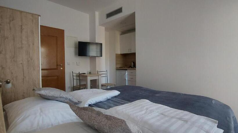 پانسیون Apartmani Barka