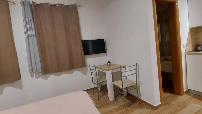 پانسیون Apartmani Barka