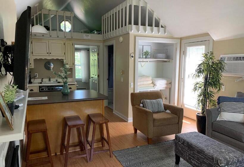 فندق Cedar Court Inn