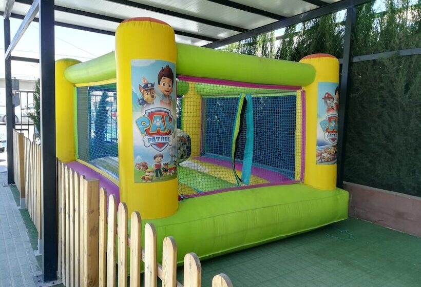 پانسیون Cafe Hostal Casa Manolo