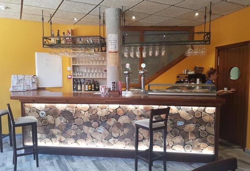 بنسيون Hostal Los Esquiladores