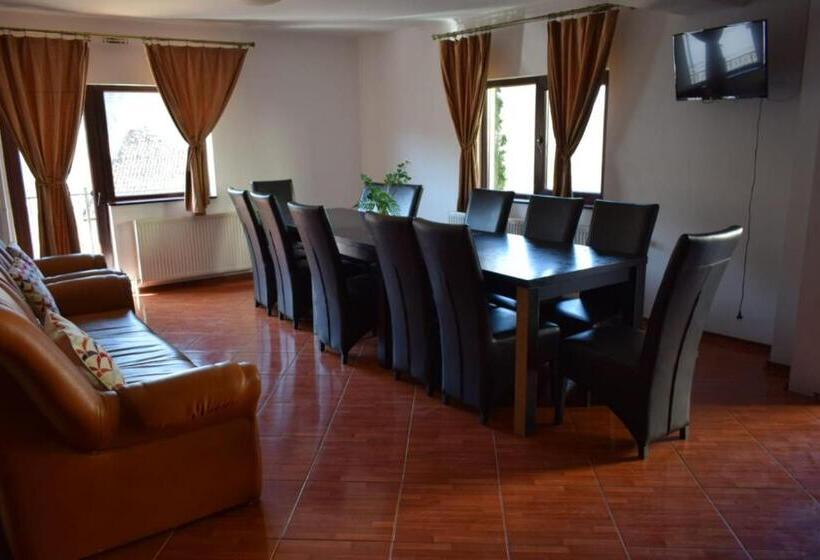 پانسیون Casa Flavius