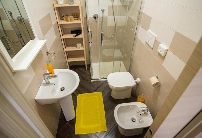 تختخواب و صبحانه La Casa Dei Limoni