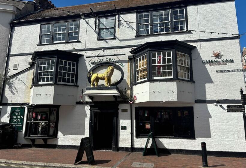 هتل The Golden Lion