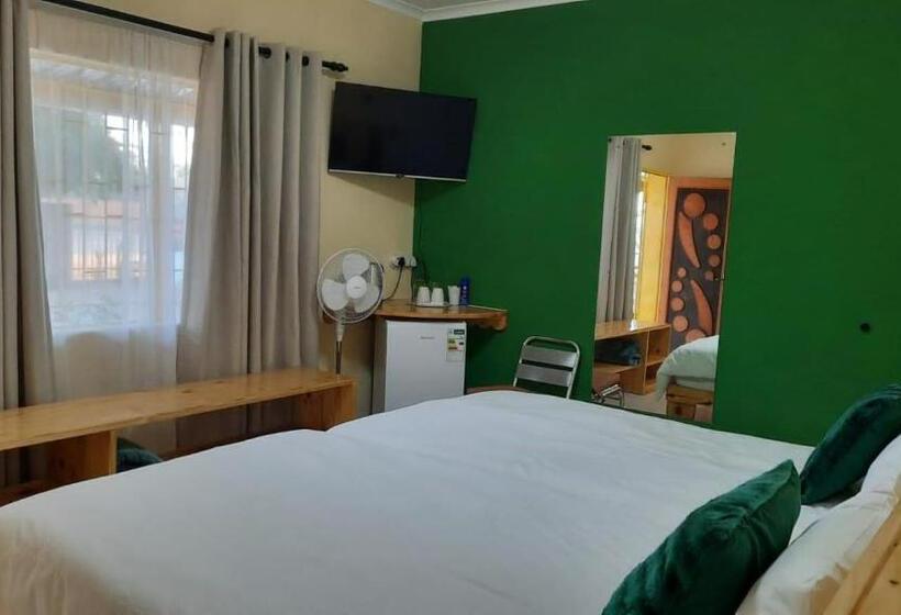 Пансион Steps Accommodation