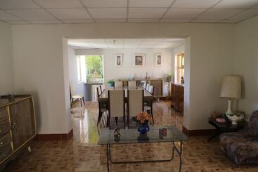 هاستل Schatzi Lodge