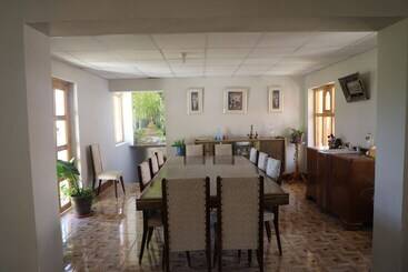 هاستل Schatzi Lodge