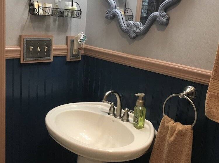 Carriage Stop Bed & Breakfast