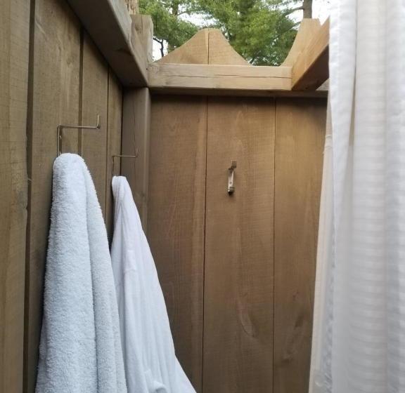 Four Ninety Muskoka B & B