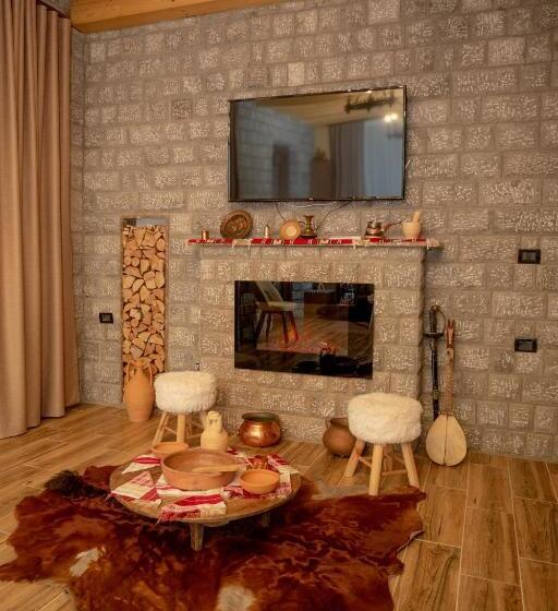 هتل Grandpa S House