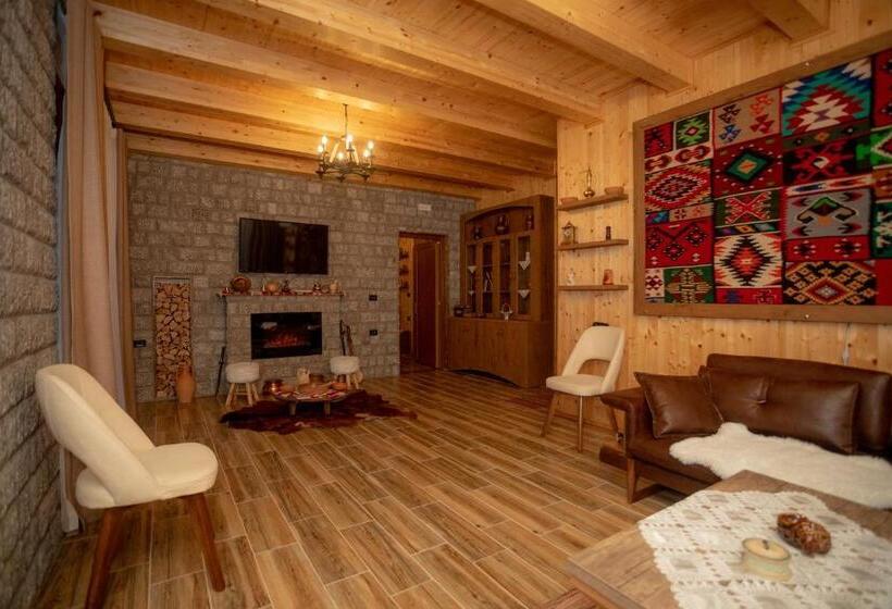 هتل Grandpa S House