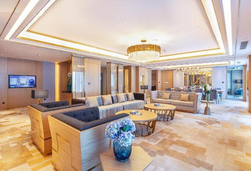 Отель Howard Johnson New District Plaza Ziyang