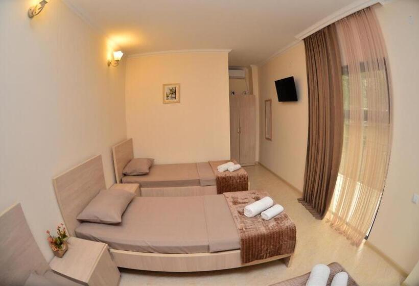 تختخواب و صبحانه Gori