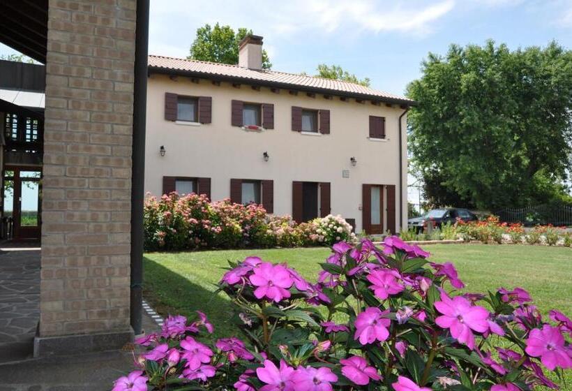 فندق Agriturismo Ancillotto