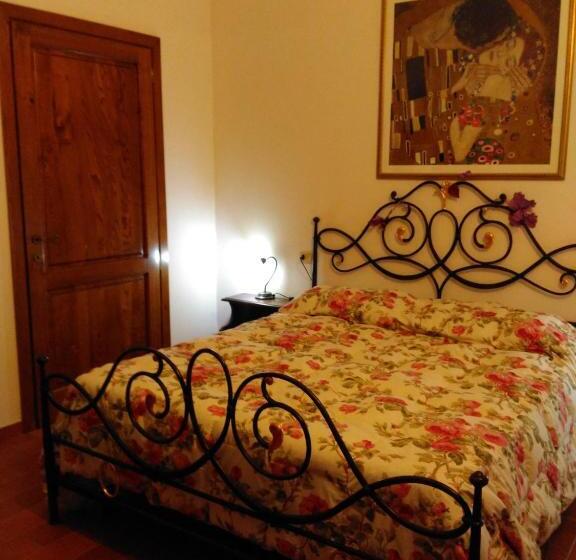 ホテル Agriturismo Uliveto Gretacci
