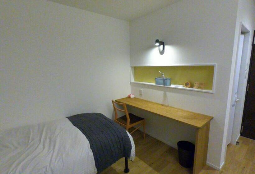 膳宿费 Shiretokoserai