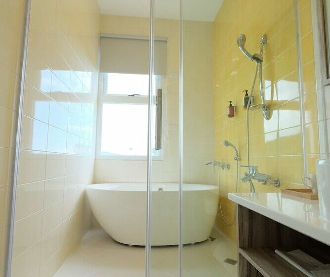 تختخواب و صبحانه Childlike House