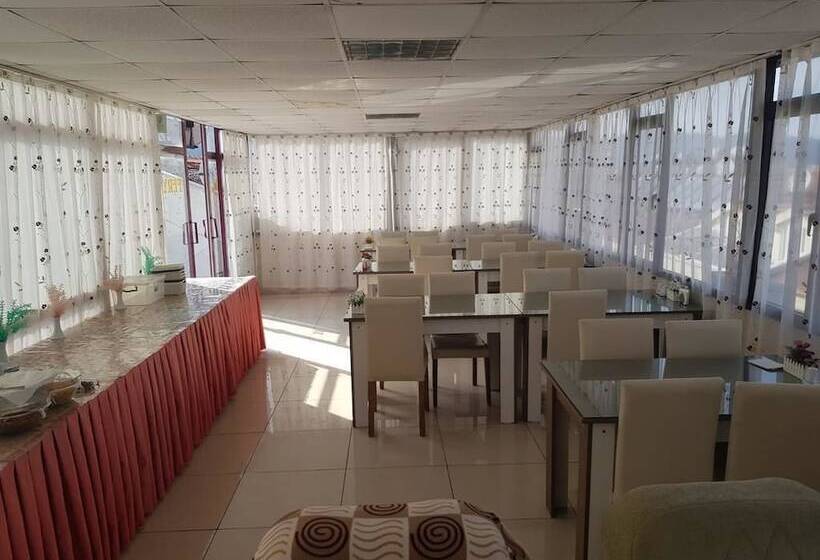 تختخواب و صبحانه Feryil Centrum
