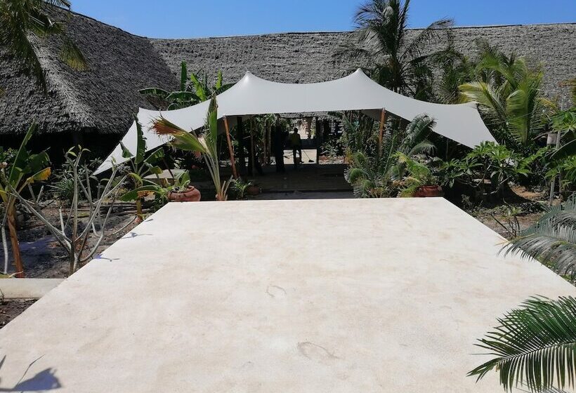 استراحتگاه Fun Beach