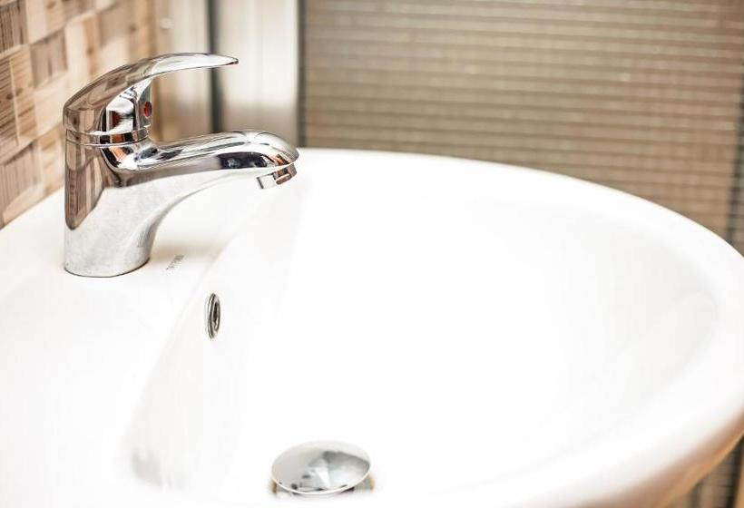 فندق Jeyads Lodge