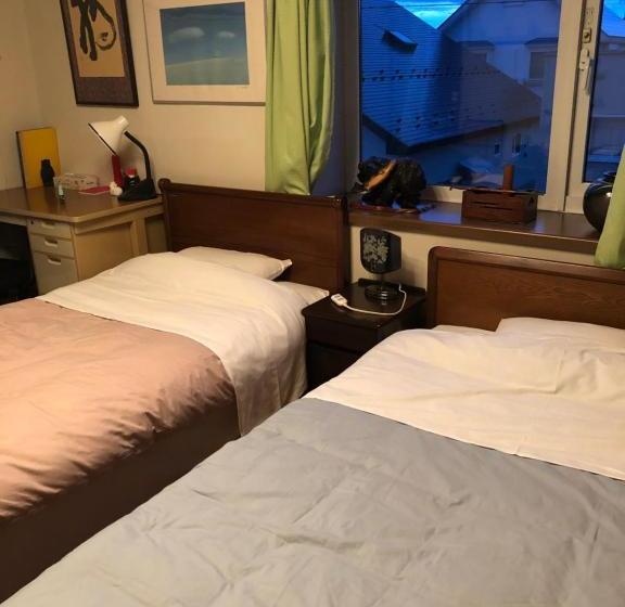 بنسيون Guest House Chara