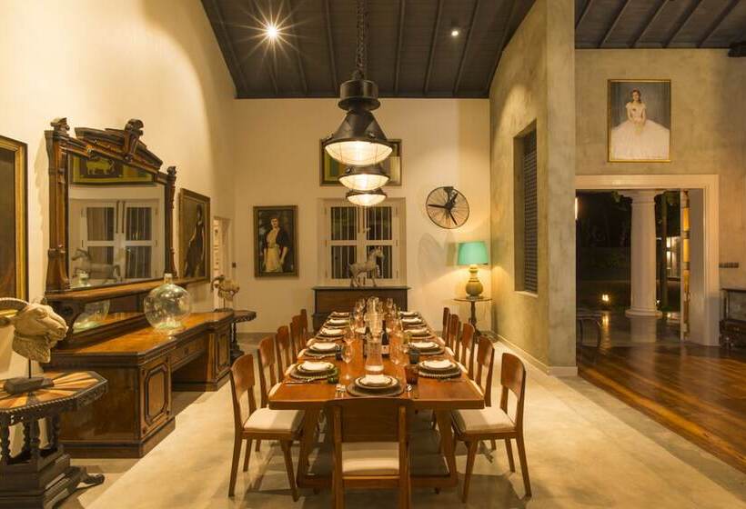 پانسیون Monara House, Talpe