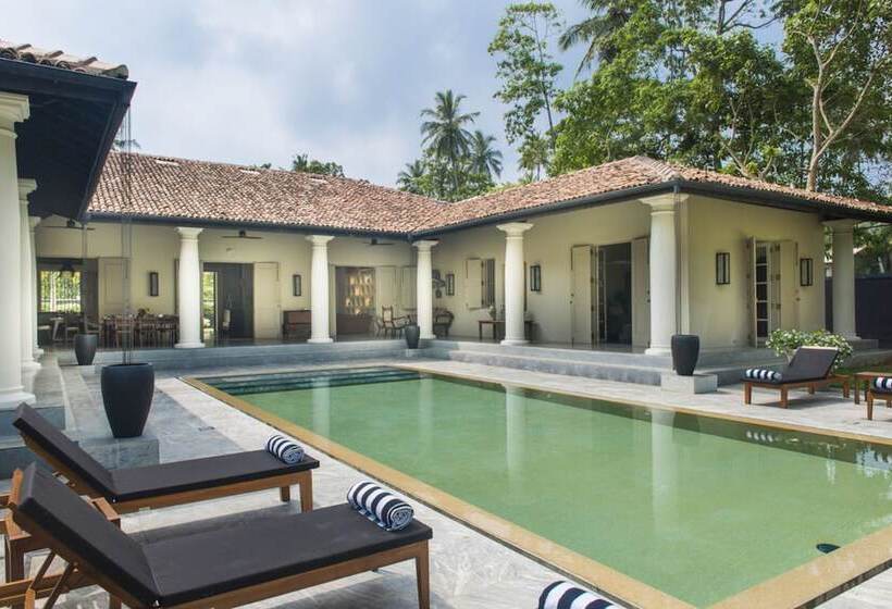 پانسیون Monara House, Talpe