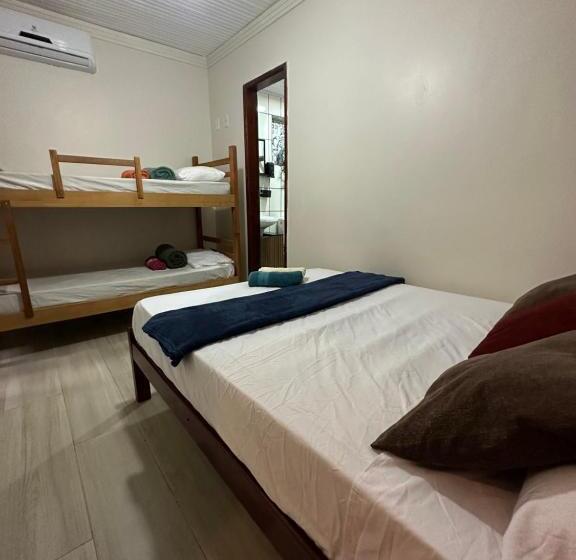 Mahalo Hostel