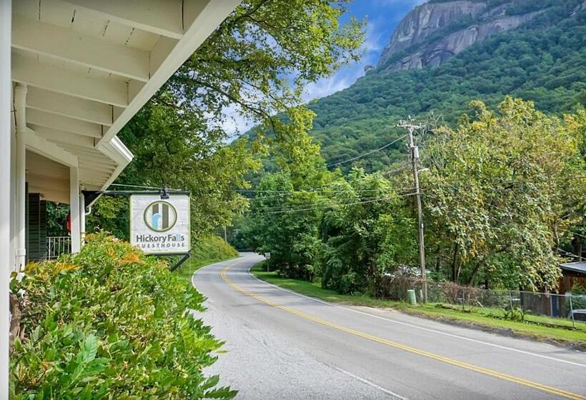 モーテル Hickory Falls Inn