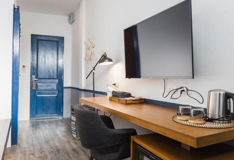 Spinomad Hostel