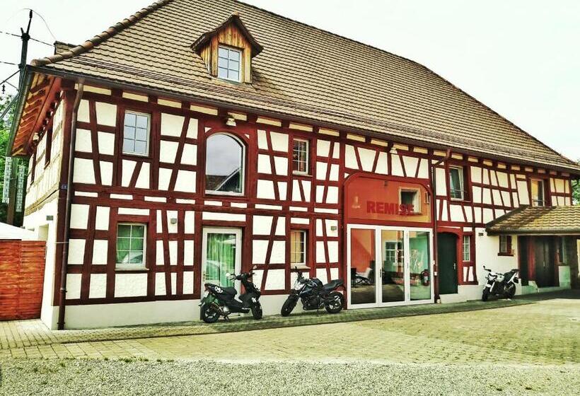 تختخواب و صبحانه Gasthaus Ochsen